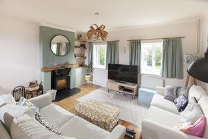 Sitting Room_Denholme- click for photo gallery